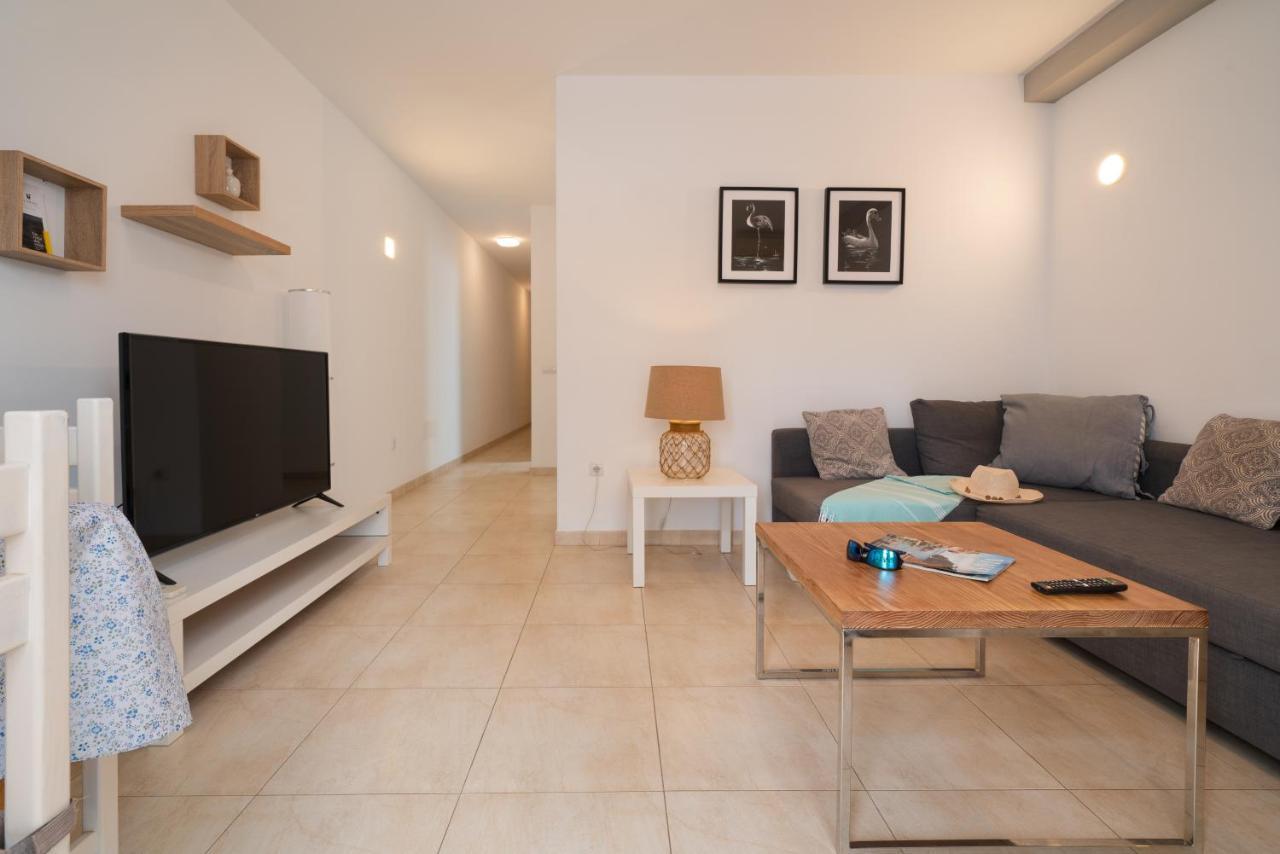 Sabbia Suites Ginesa Arrecife  Bagian luar foto