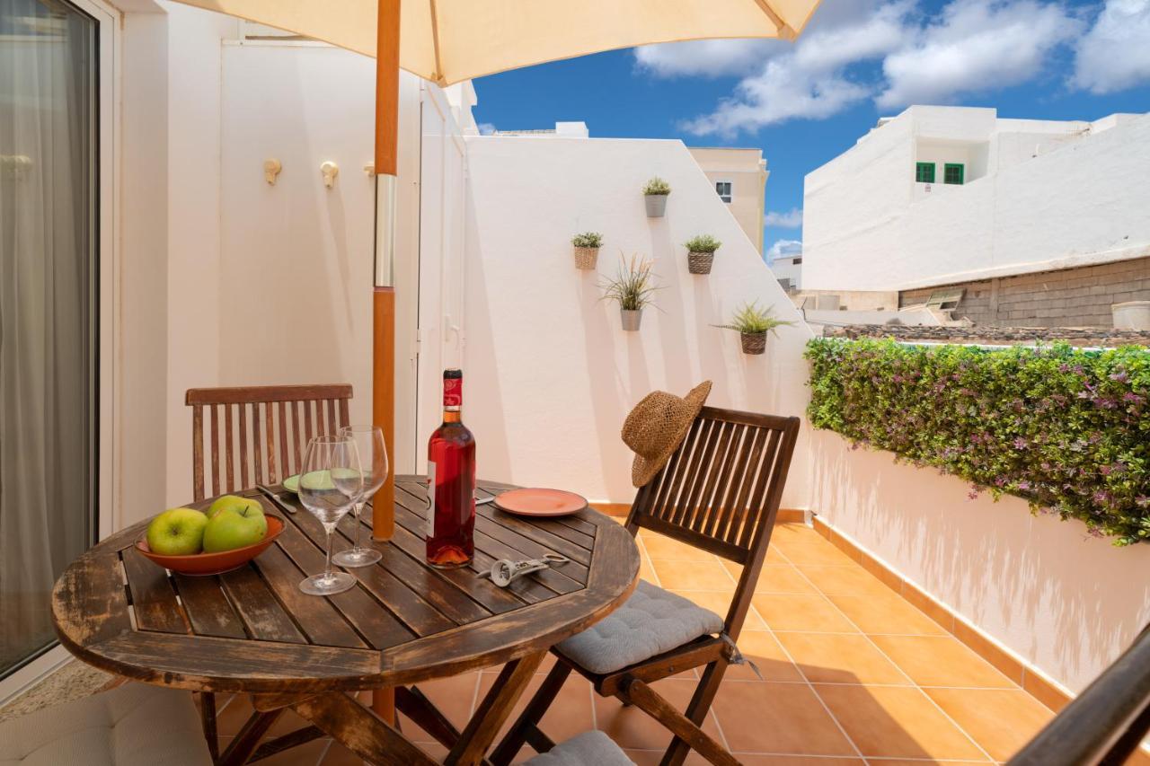 Sabbia Suites Ginesa Arrecife  Bagian luar foto